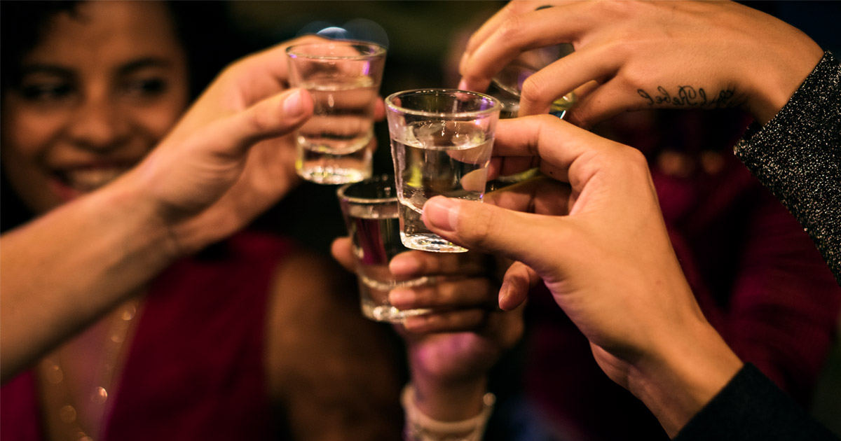 New Study Suggests Heaviest Drinkers Are Also The Most Educated